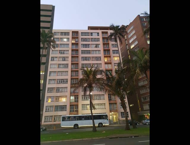 1.5 BEDROOM APARTMENT FOR SALE IN DURBAN CENTRAL